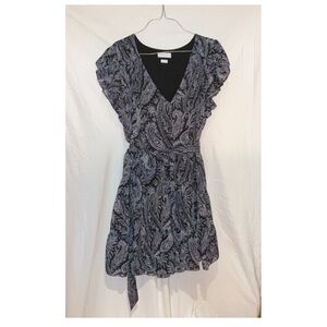Paisley Wrap Short Dress in Black and White